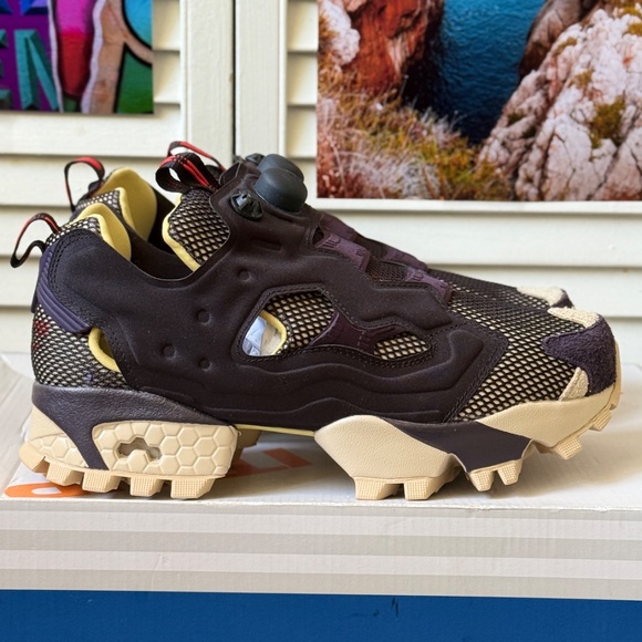 Reebok InstaPump Fury Trail 'Black Weathered Yellow' - Picture 8 of 12